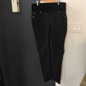 GAP Maternity Jeans-NWOT